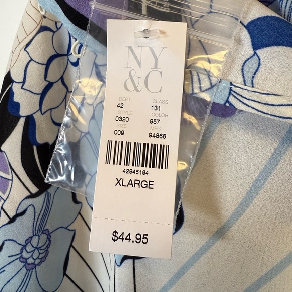 New York & Company High Neck Flutter Sleeve Floral Blouse Women’s Size XL - Picture 10 of 11